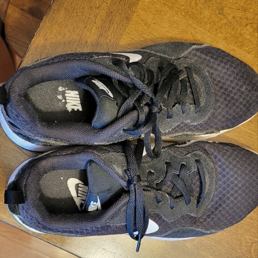 Women's Size 8 Nikes